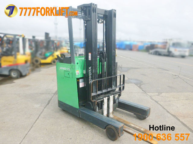 Electric Reach Forklift TOYOTA 7FBRS15