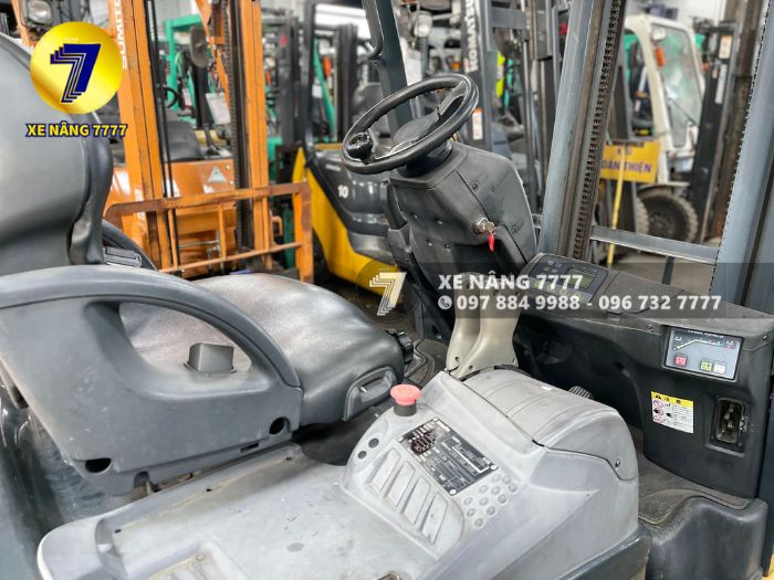 Komatsu Electric Forklift FB15-12