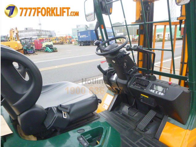 TOYOTA Electric Forklift 8FBH15