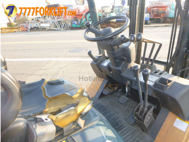 TOYOTA LPG Gasoline Forklift 7FGKL20