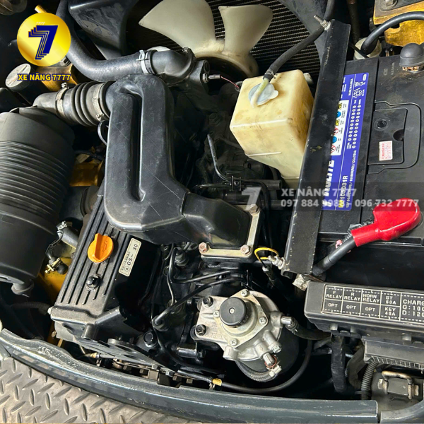 Xe nâng dầu 1.8 tấn KOMATSU FD18T-18